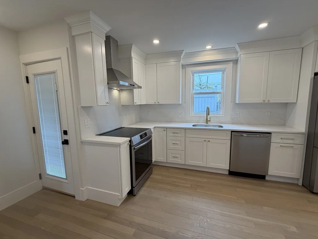 7 Bennett St, Medford