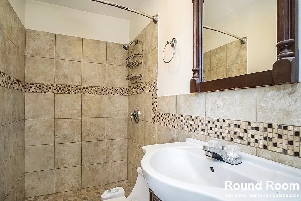 28 Moreland St, Winter Hill