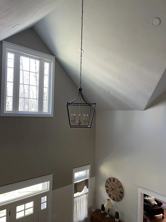 1 Lamoureux Ln, Spencer