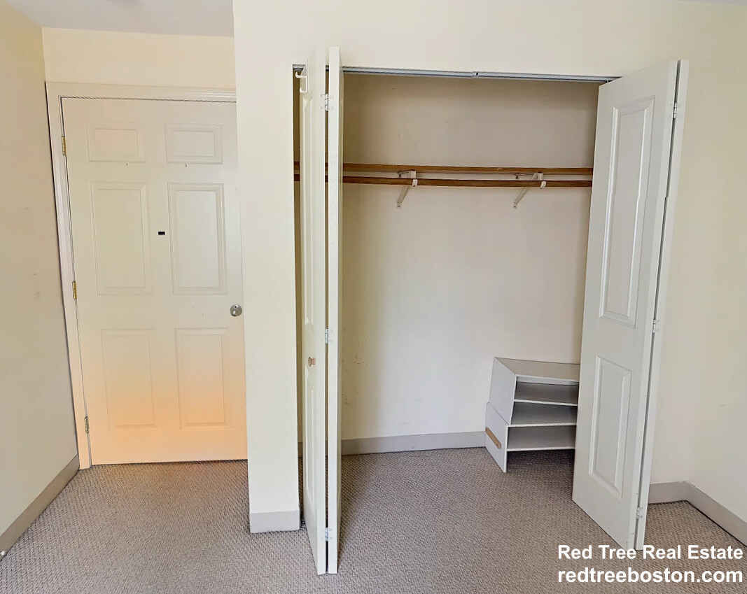 100 Jersey St, Fenway