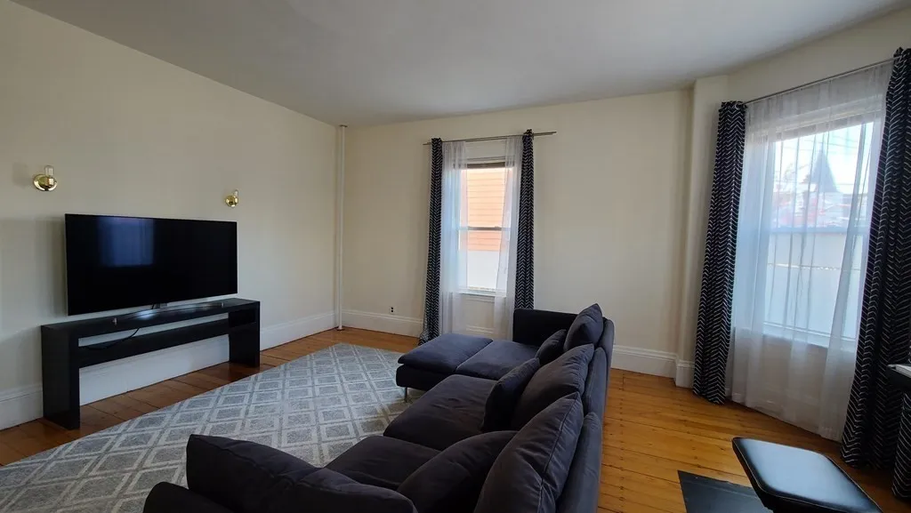 49 Temple St, Winter Hill