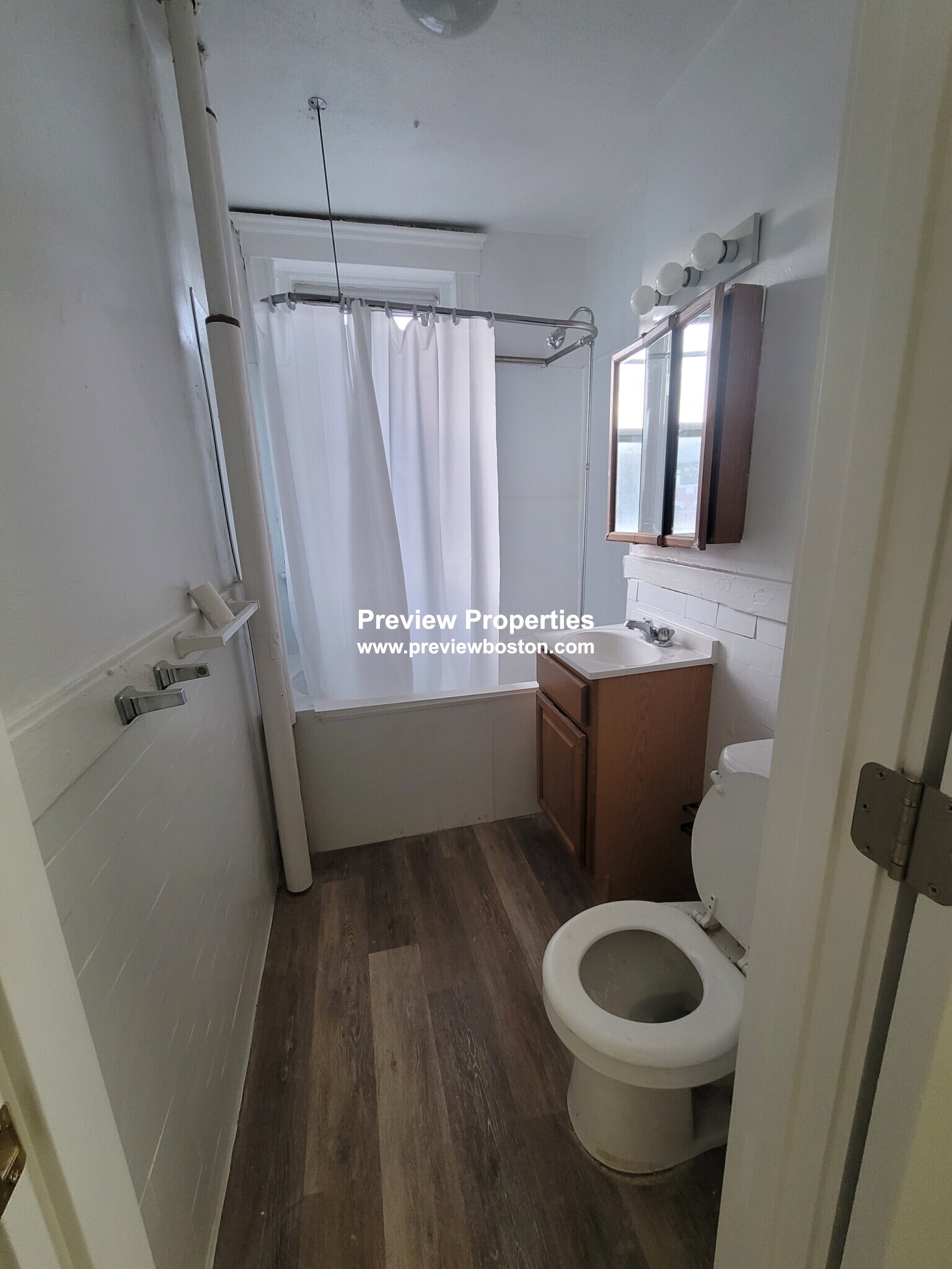 1175 Boylston St, Fenway