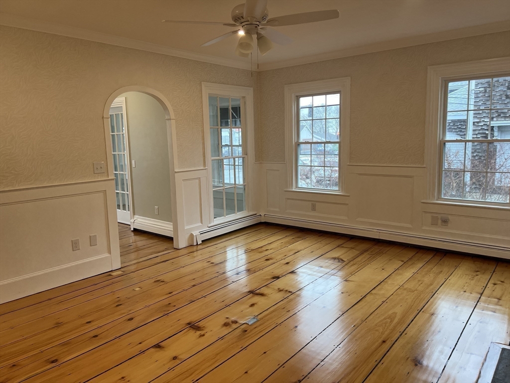 6 Samoset St, Downtown