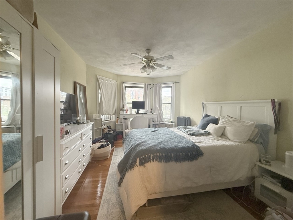 1472 Commonwealth Ave, Brighton