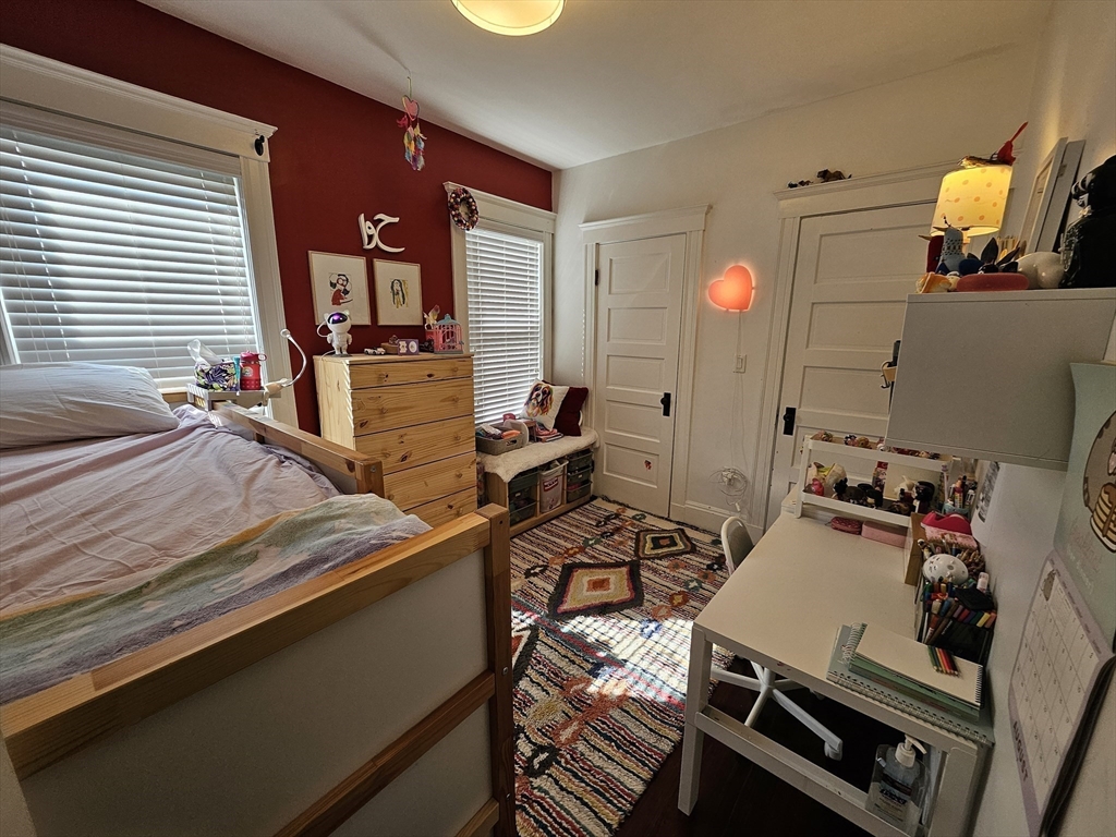 66 Court St, Newtonville