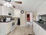 18 Cambridge St, Ayer