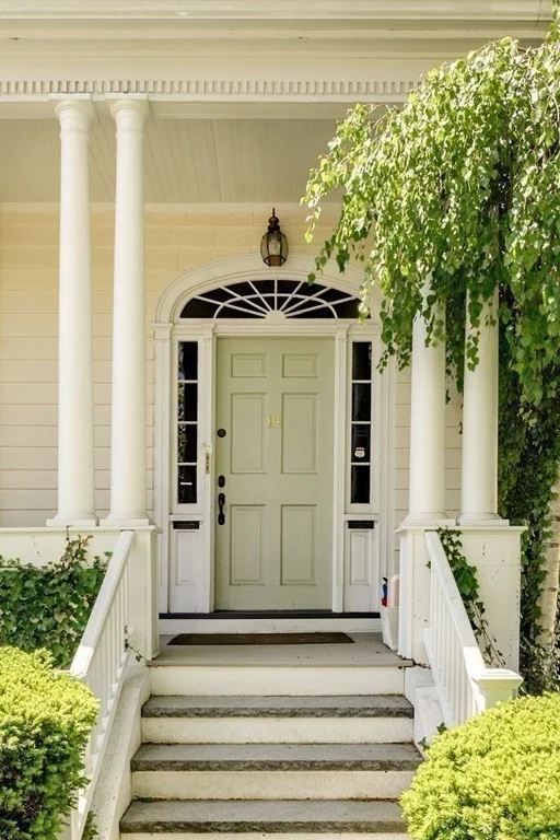 14 Evergreen, Winter Hill