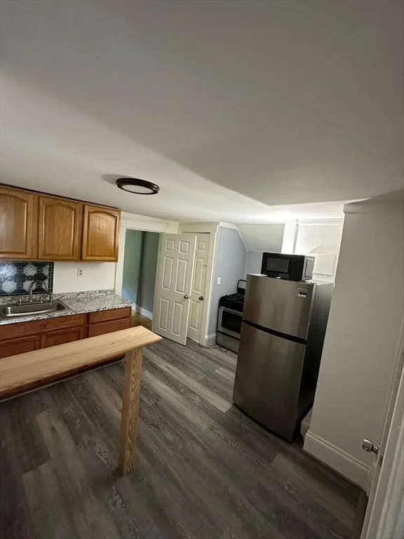 47 Longwood Ave, Fitchburg