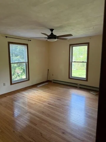 30 Groton Rd, Shirley