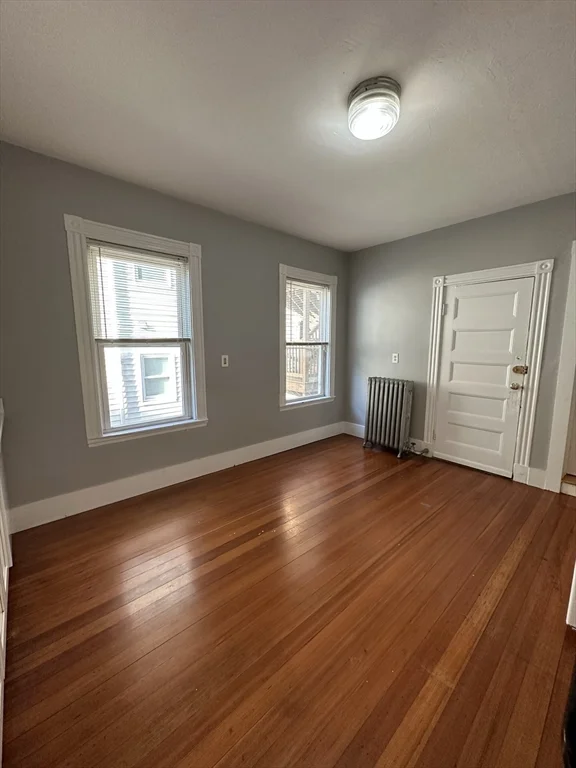 11 Sunset St, Mission Hill