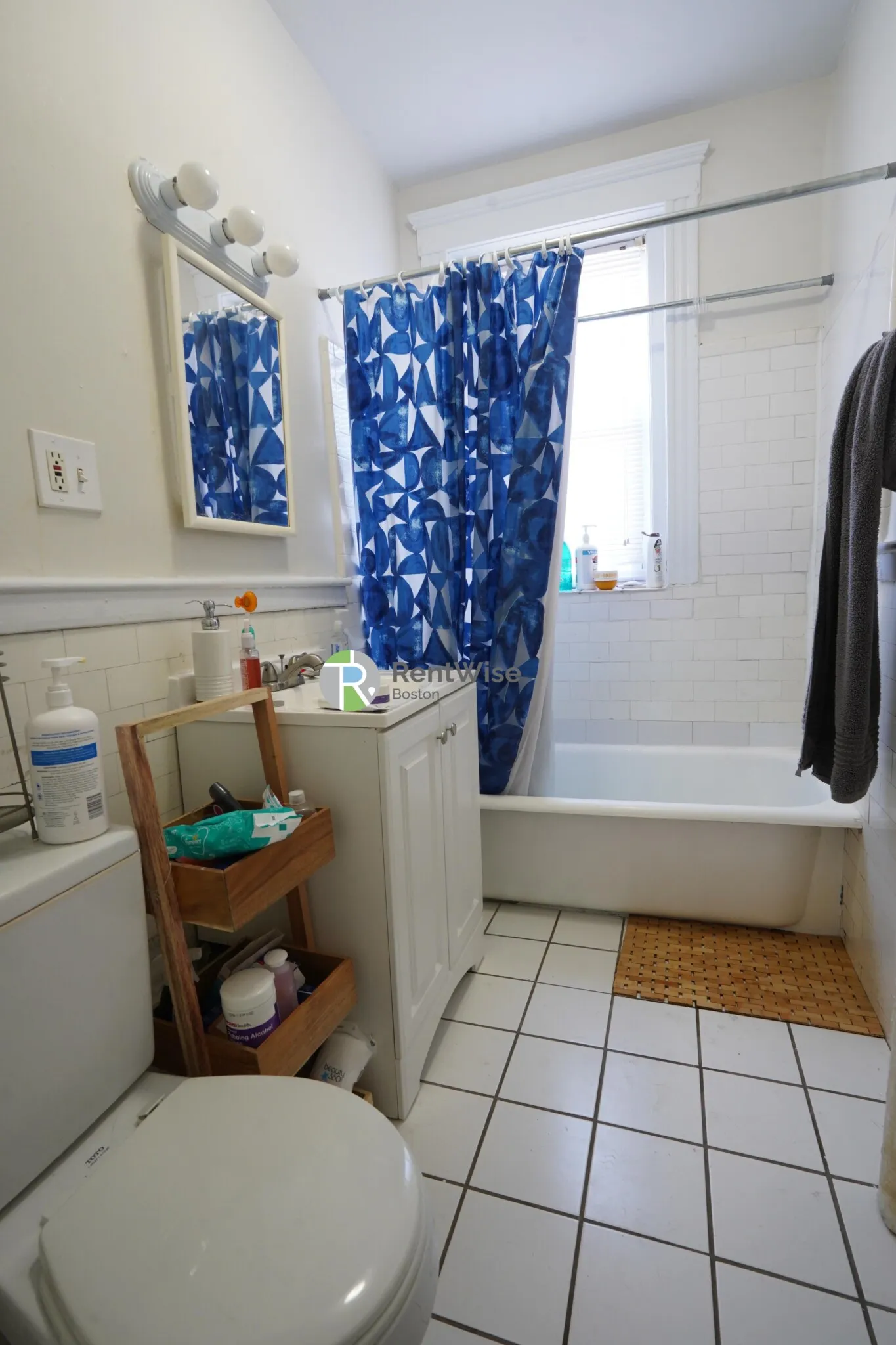 40 Quint Ave, Allston