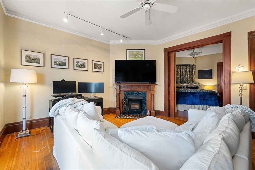 295 Beacon, Back Bay