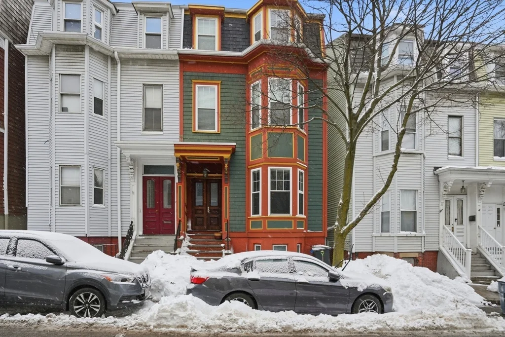 17 Gates, South Boston