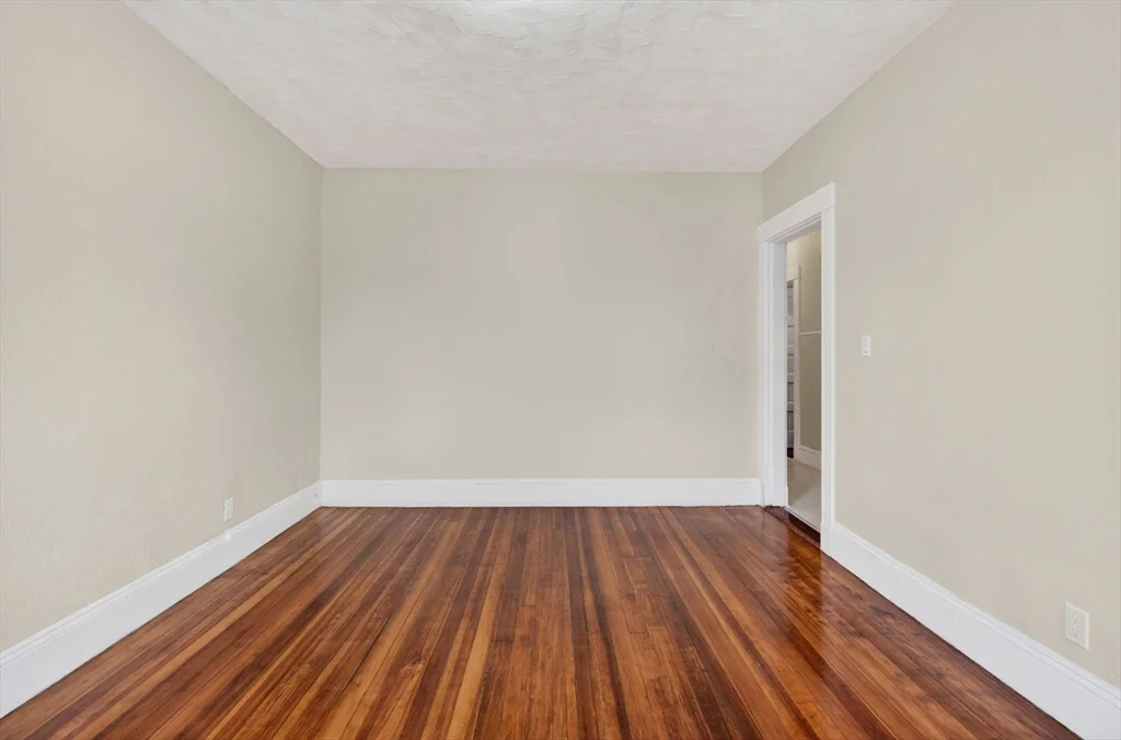 64 Topliff, Dorchester