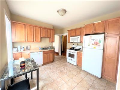 223 Holland St, Teele Square