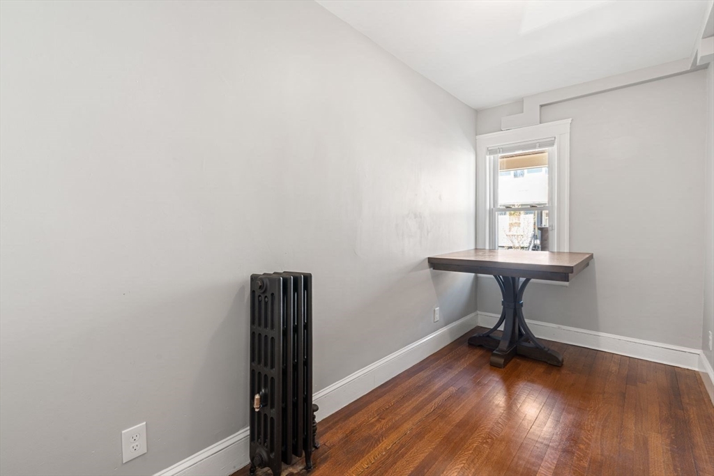 10 Centre Ave, Dorchester