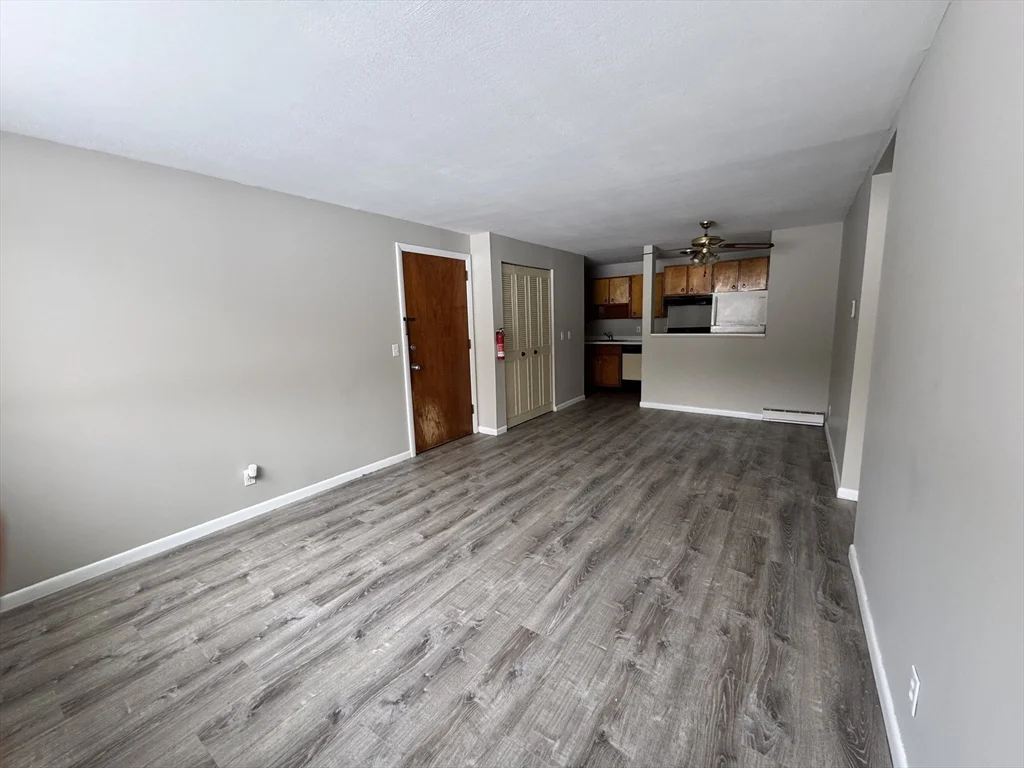 320 Elm St, Southbridge