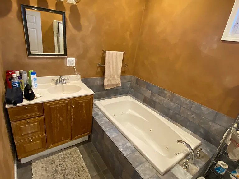 27R Albion St, Powder House Square