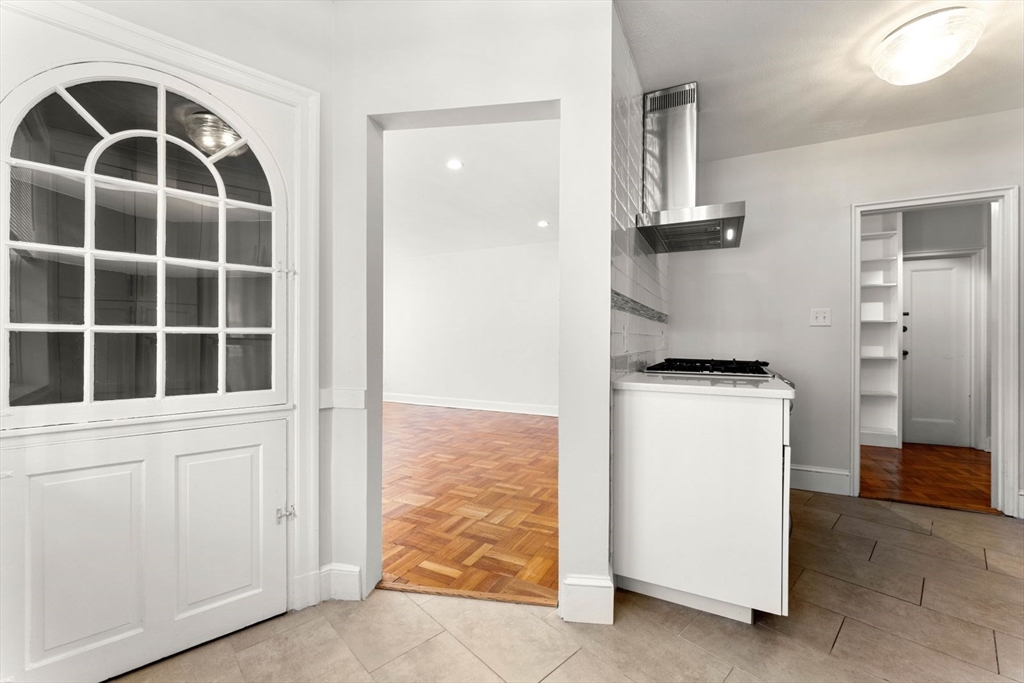 50 Follen St, Neighborhood Nine