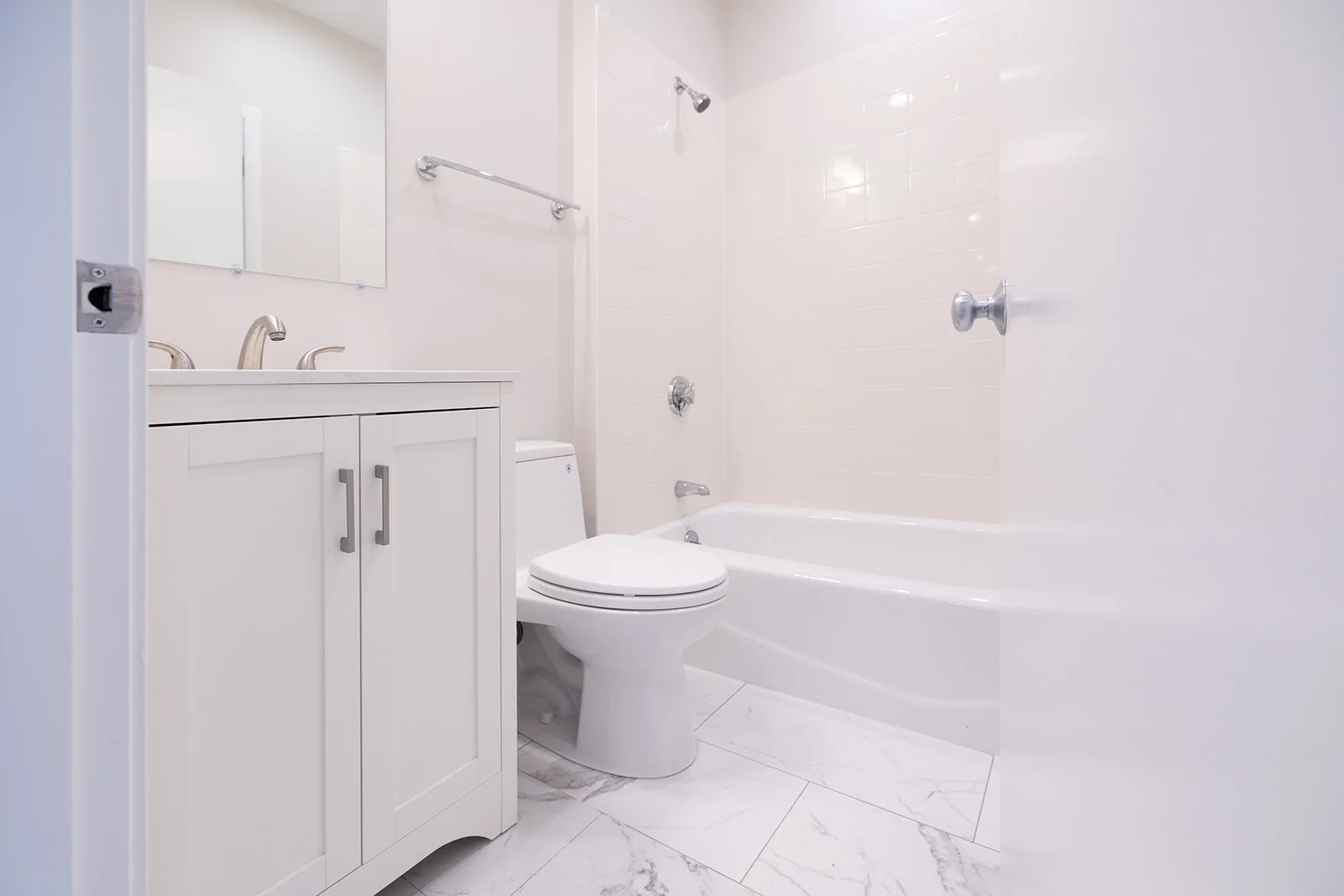 490 Harrison Ave, South End