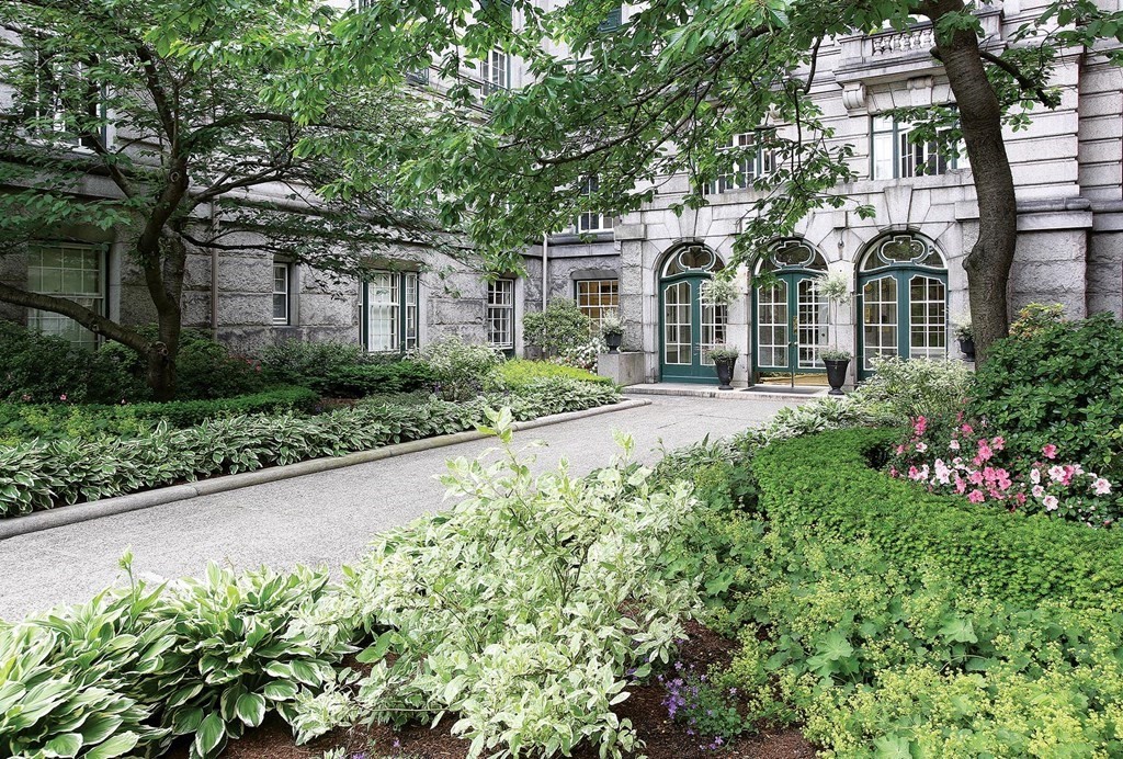 1514 Beacon St, Corey Hill