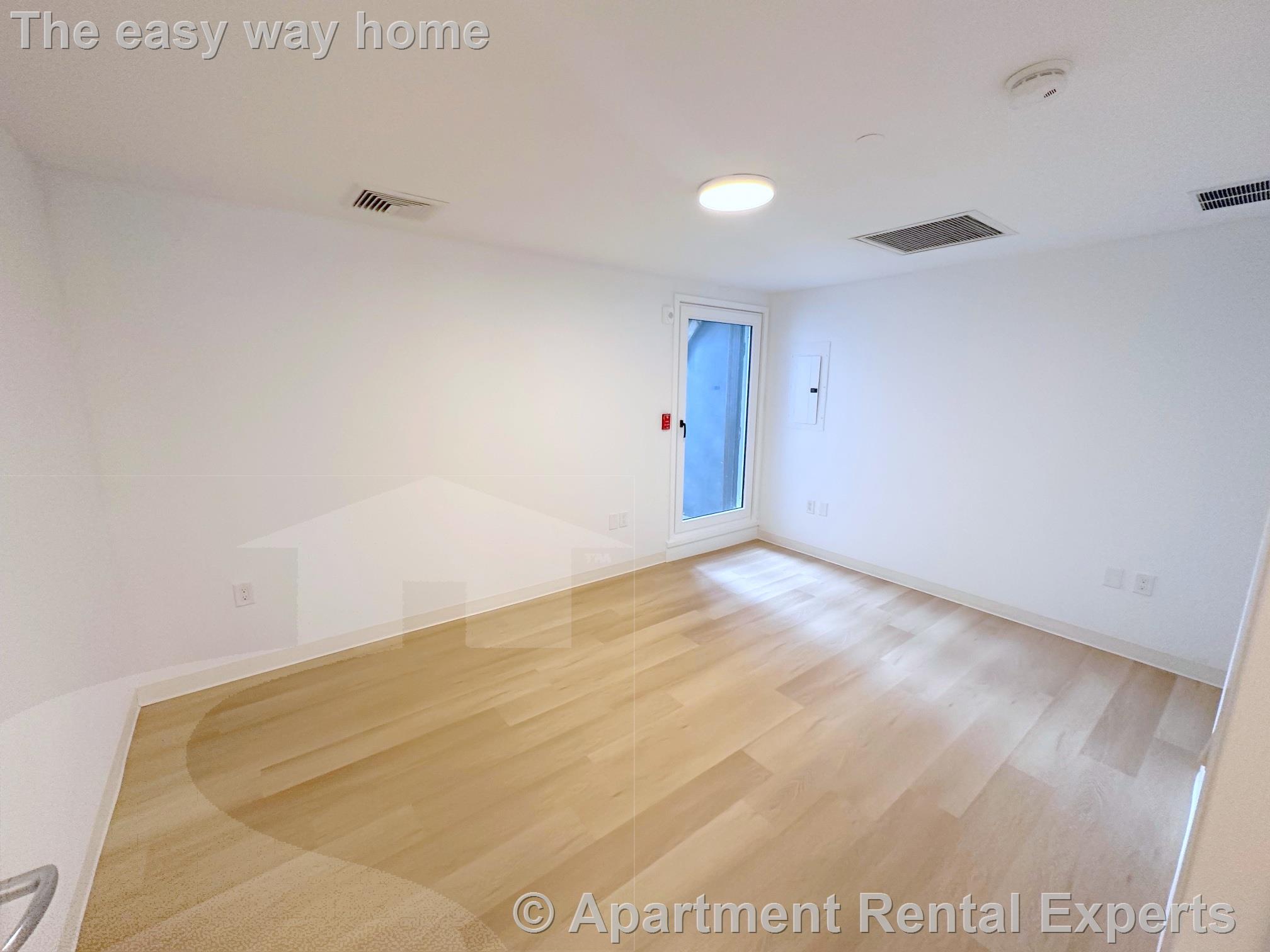 29 Warren St, East Cambridge