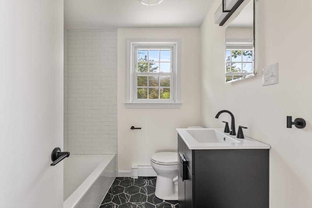 194 Glenellen Rd, West Roxbury