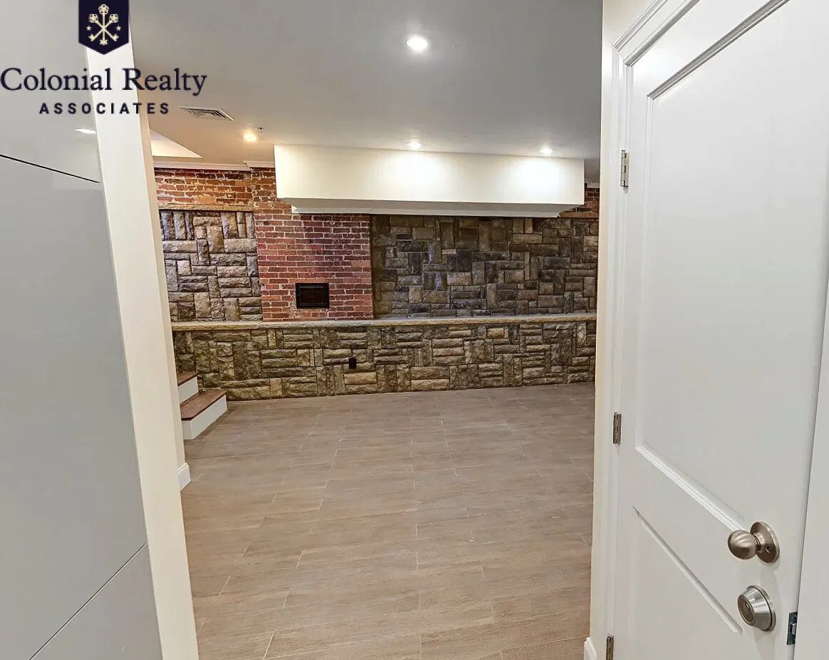 1616 Beacon St, Corey Hill