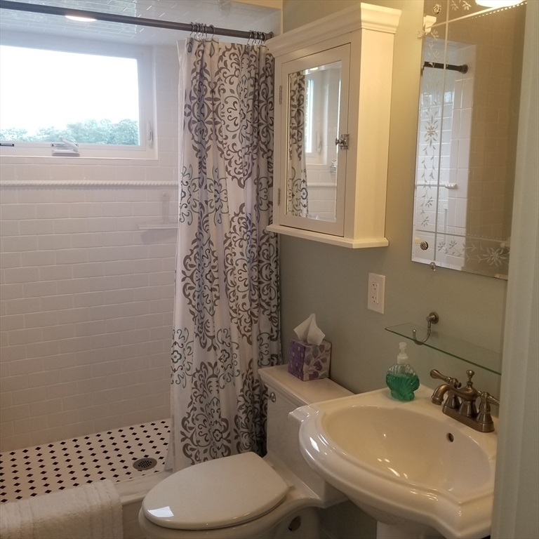 11 Charlemont Rd, Priscilla Beach