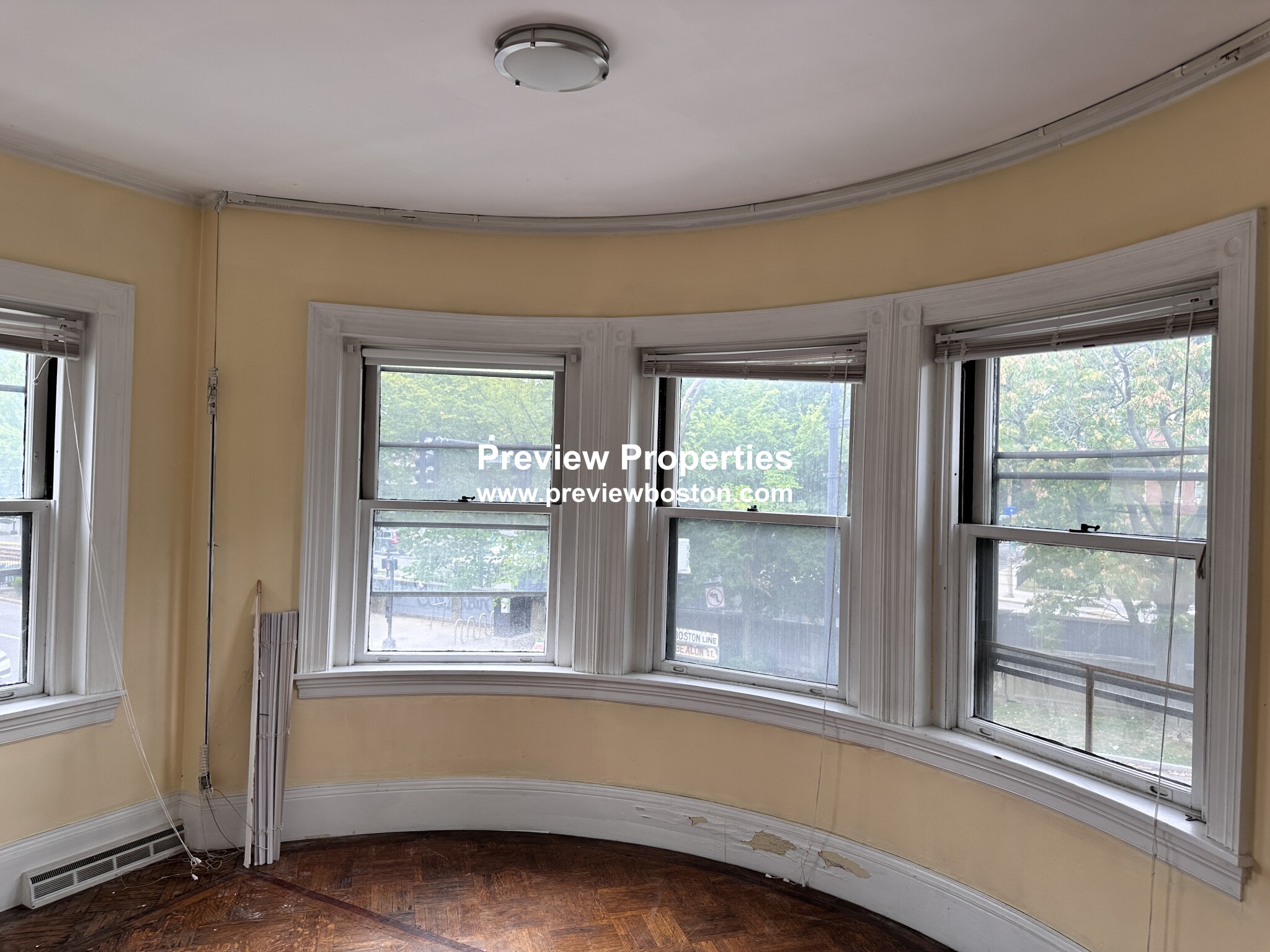 923 Beacon St, Fenway