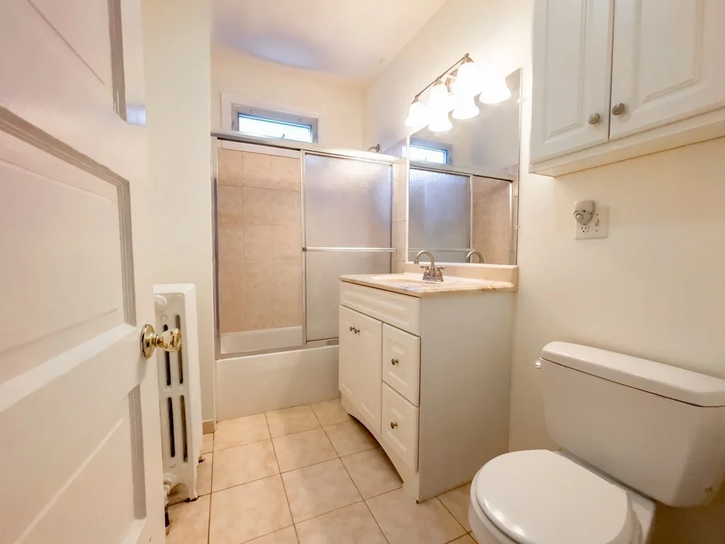 24 Montvale St, Roslindale