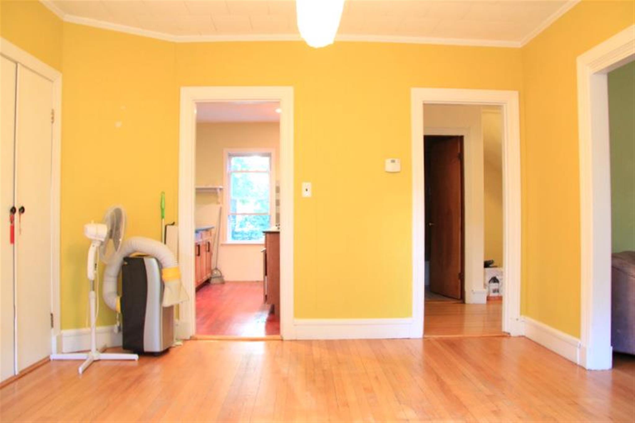 3 bed, 2 bath apartment for rent at 11 Albion St Unit R, Spring Hill — photo 10 of 31