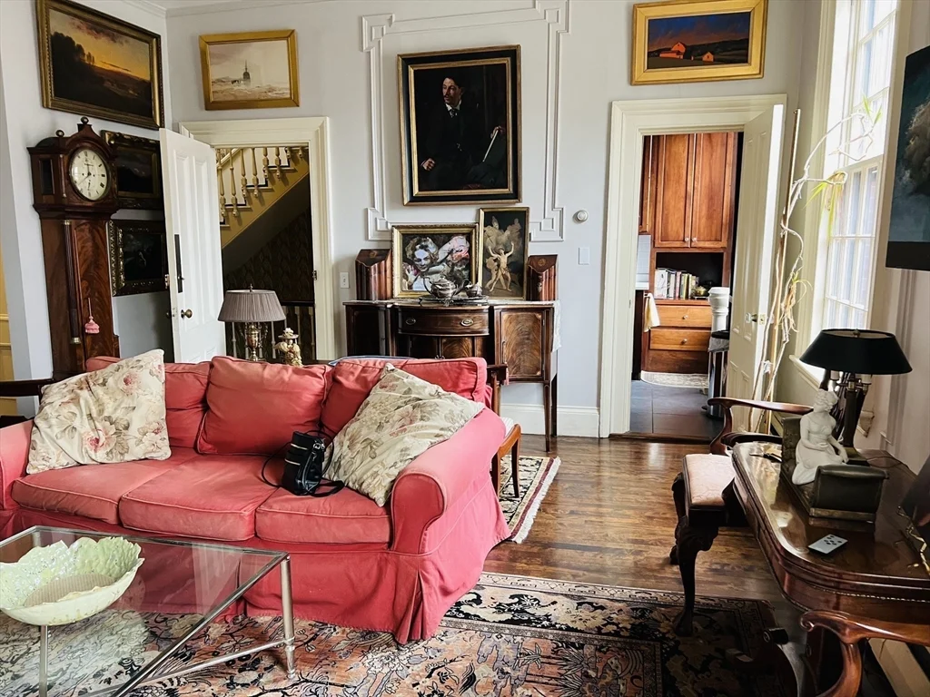 3 Fairfield St, Back Bay