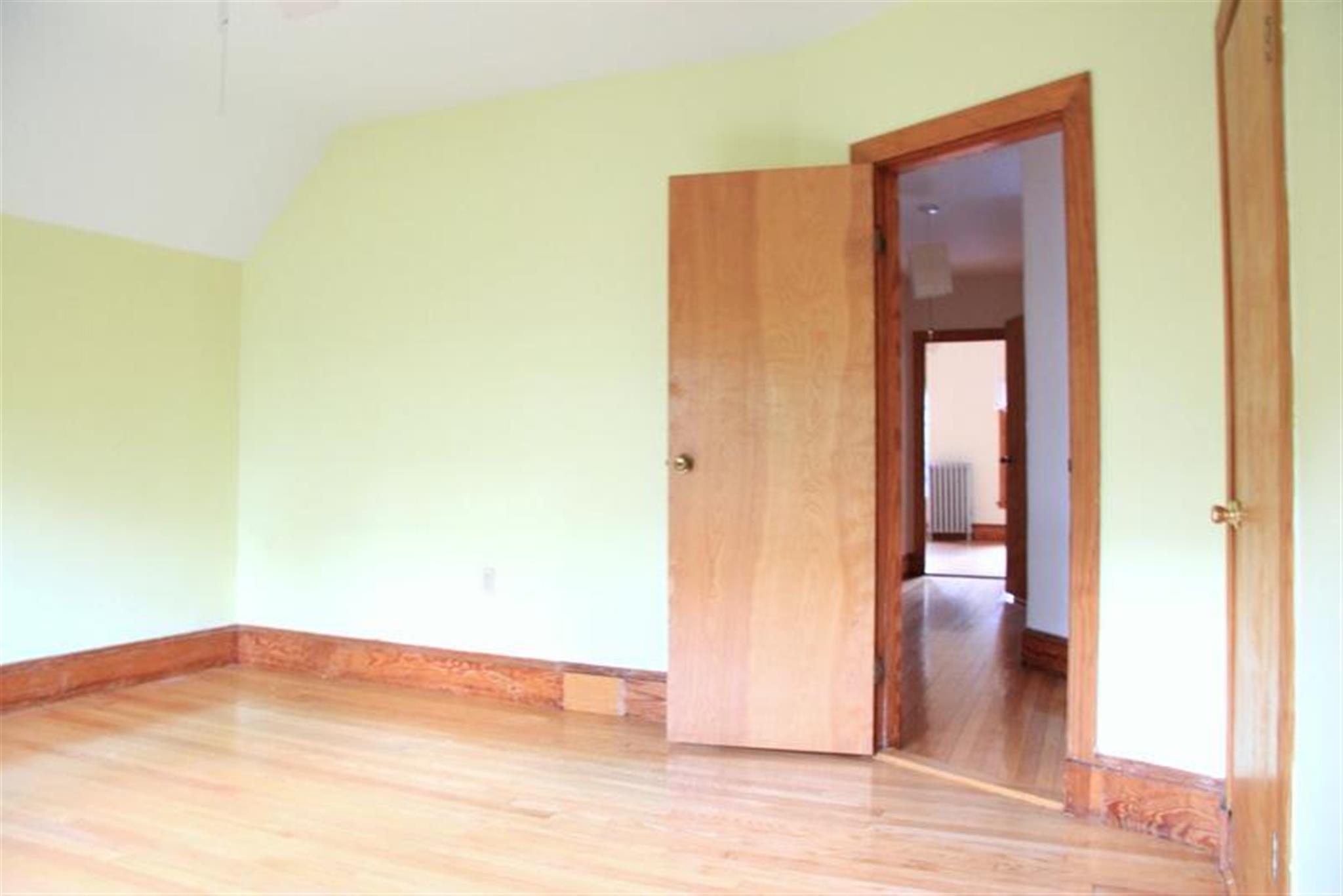3 bed, 2 bath apartment for rent at 11 Albion St Unit R, Spring Hill — photo 25 of 31