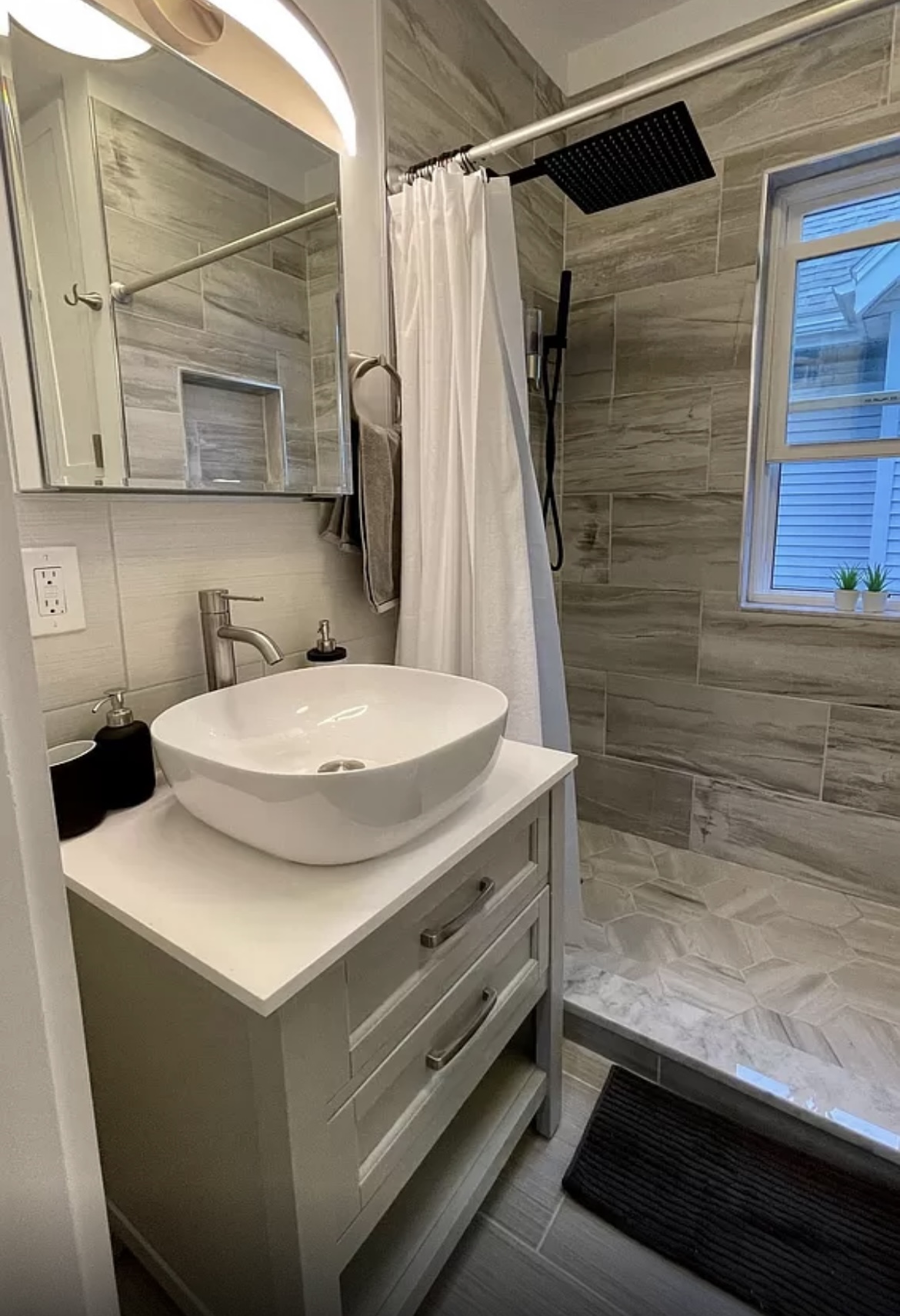 33 Gilman St, East Somerville