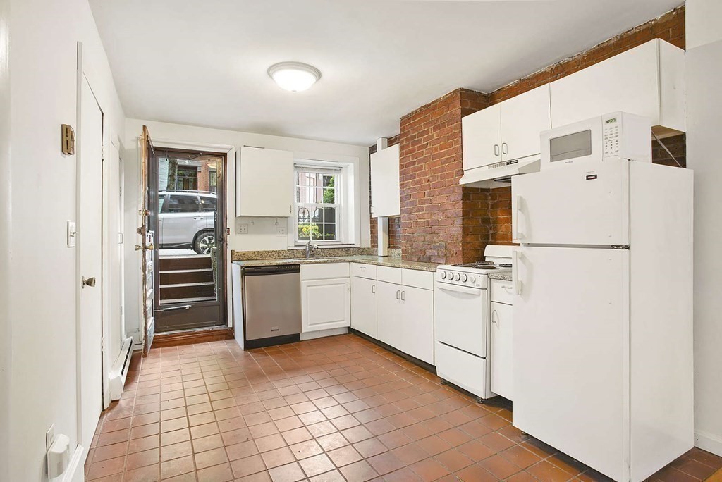 15 Appleton St, South End