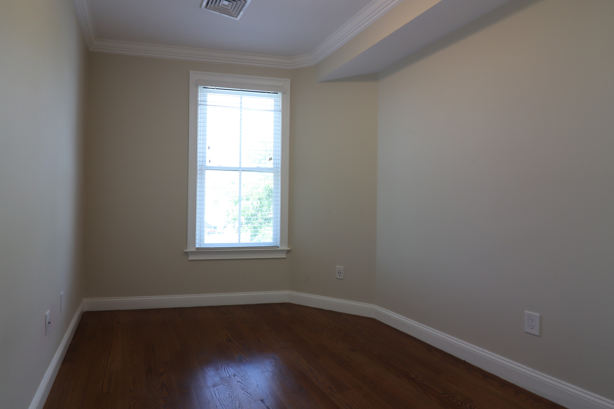 38-42 Hyde Park Ave, Jamaica Plain