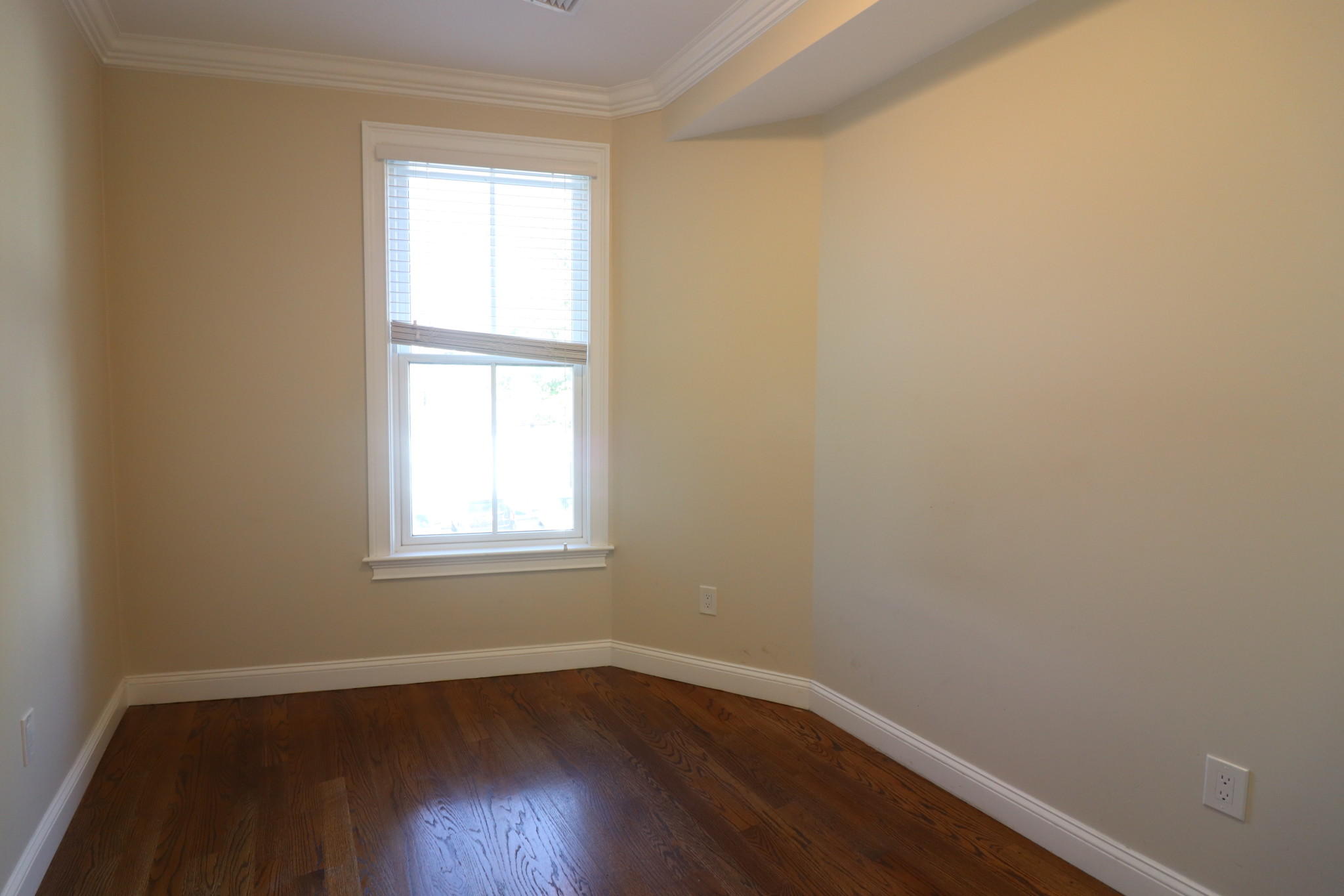 38-42 Hyde Park Ave, Jamaica Plain