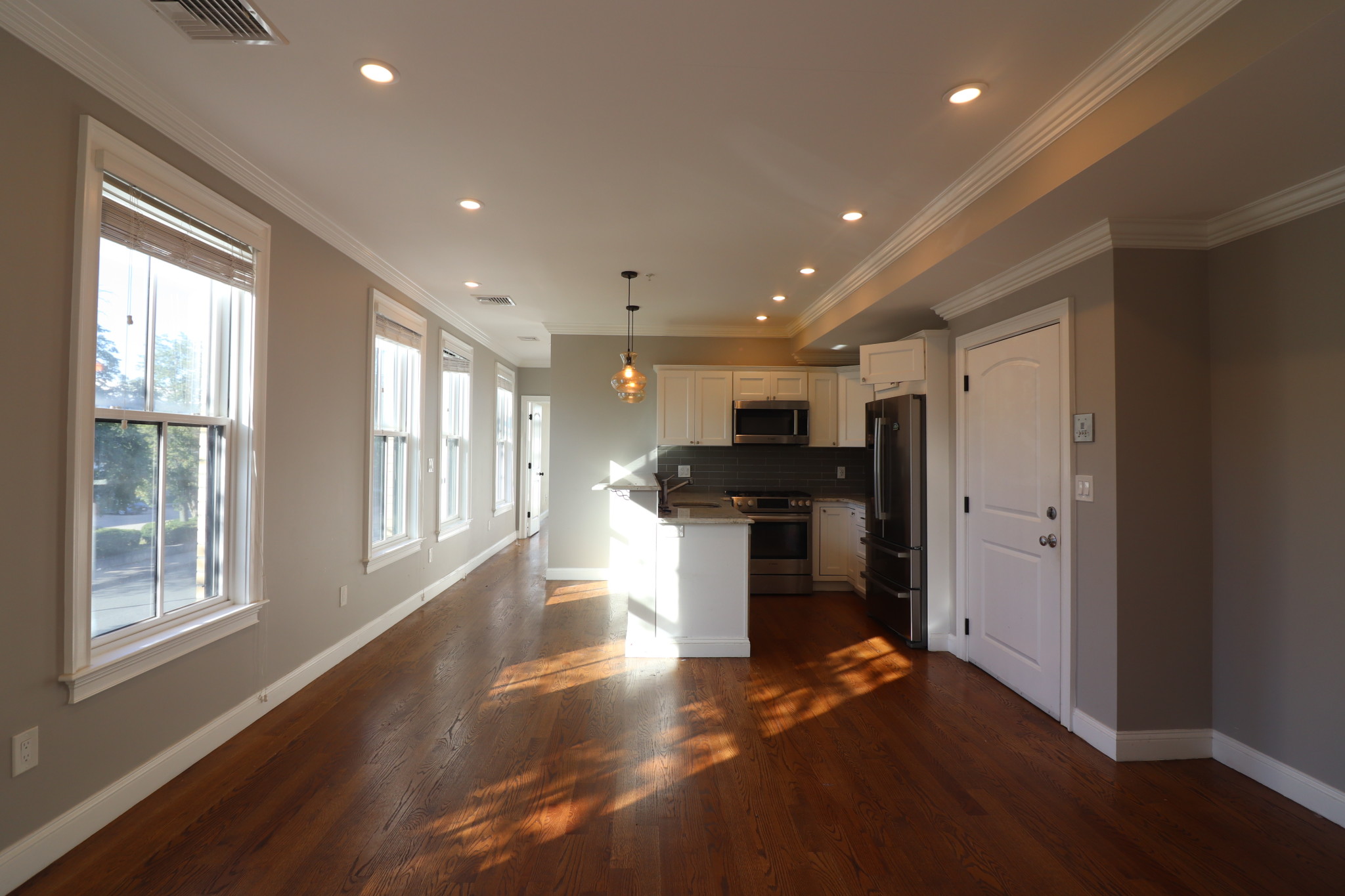 38-42 Hyde Park Ave, Jamaica Plain