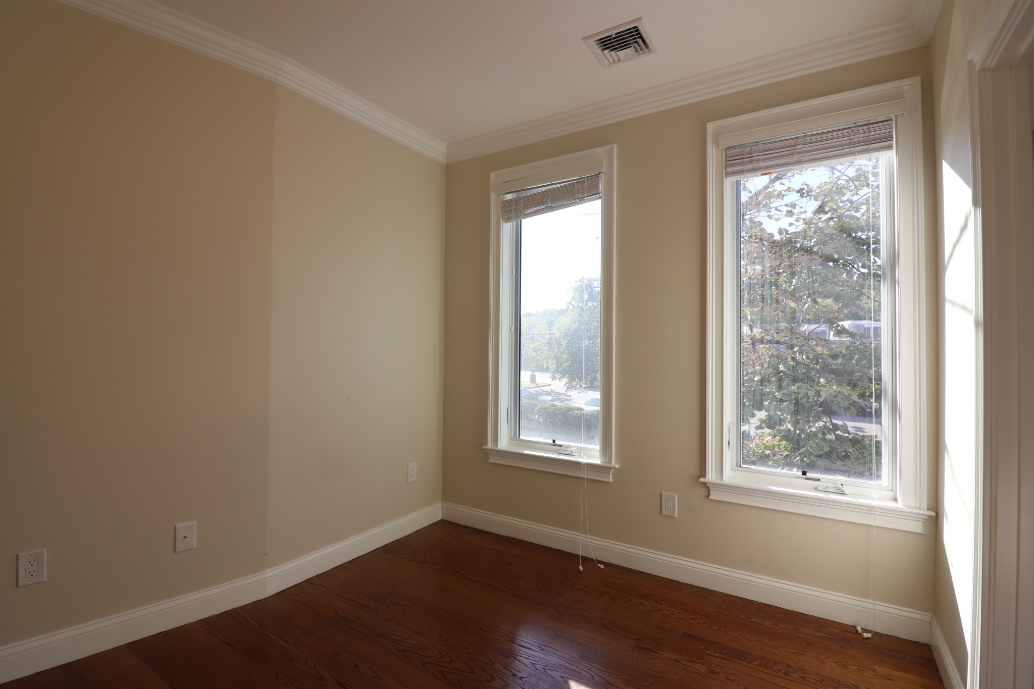 38-42 Hyde Park Ave, Jamaica Plain