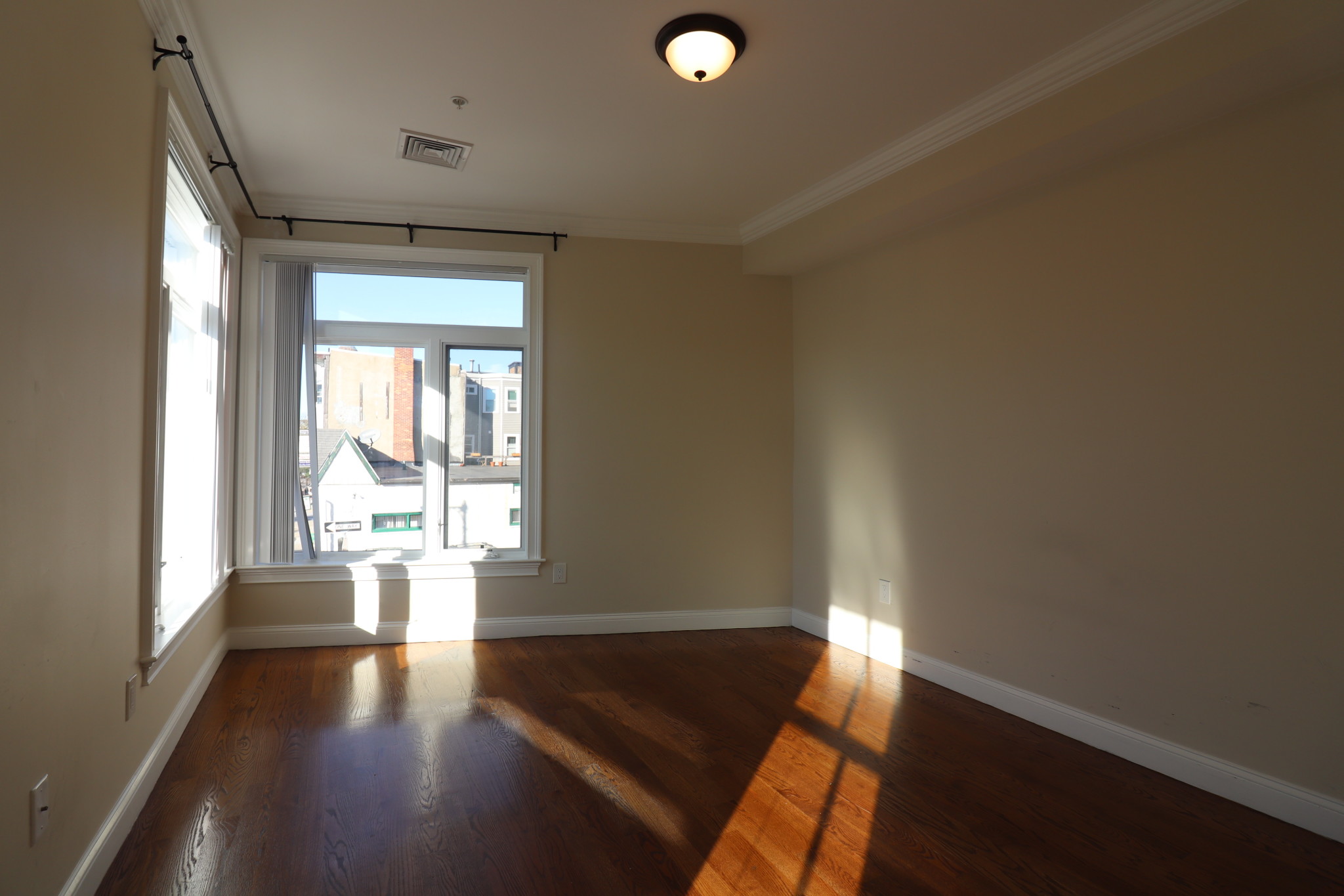 38-42 Hyde Park Ave, Jamaica Plain