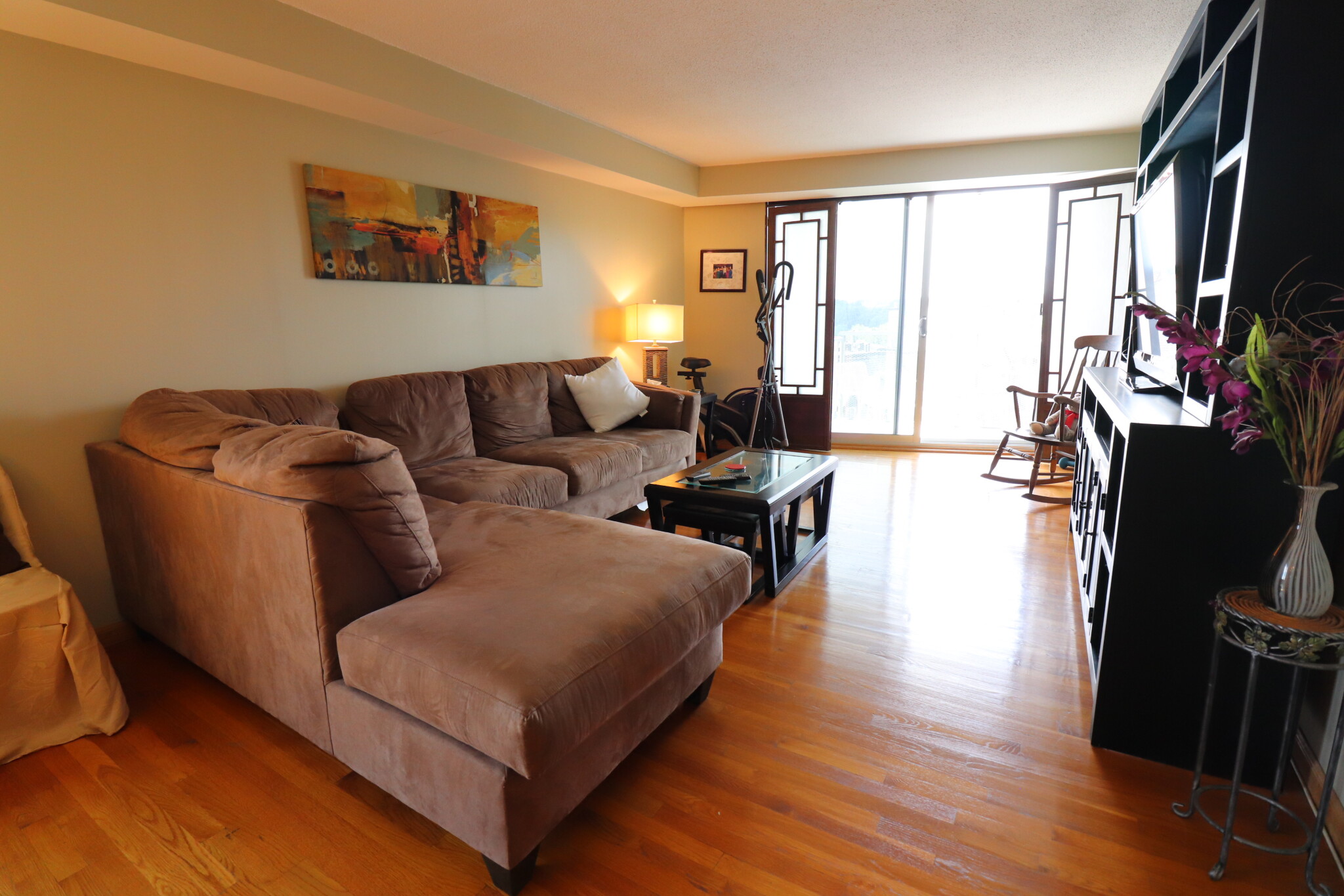 19 Winchester St, North Brookline