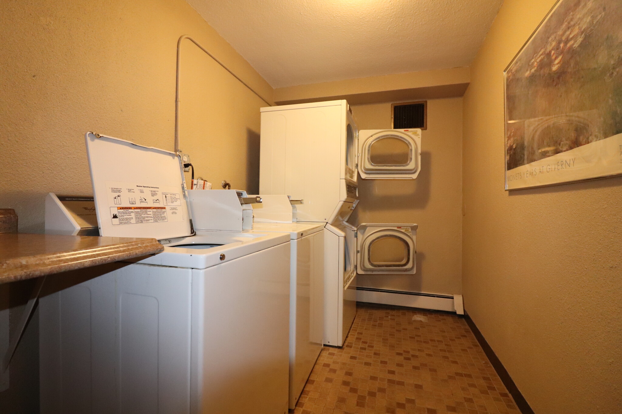 81 Green St, North Brookline