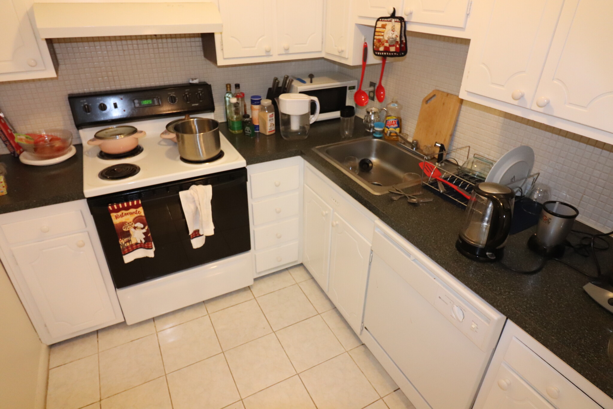 81 Green St, North Brookline