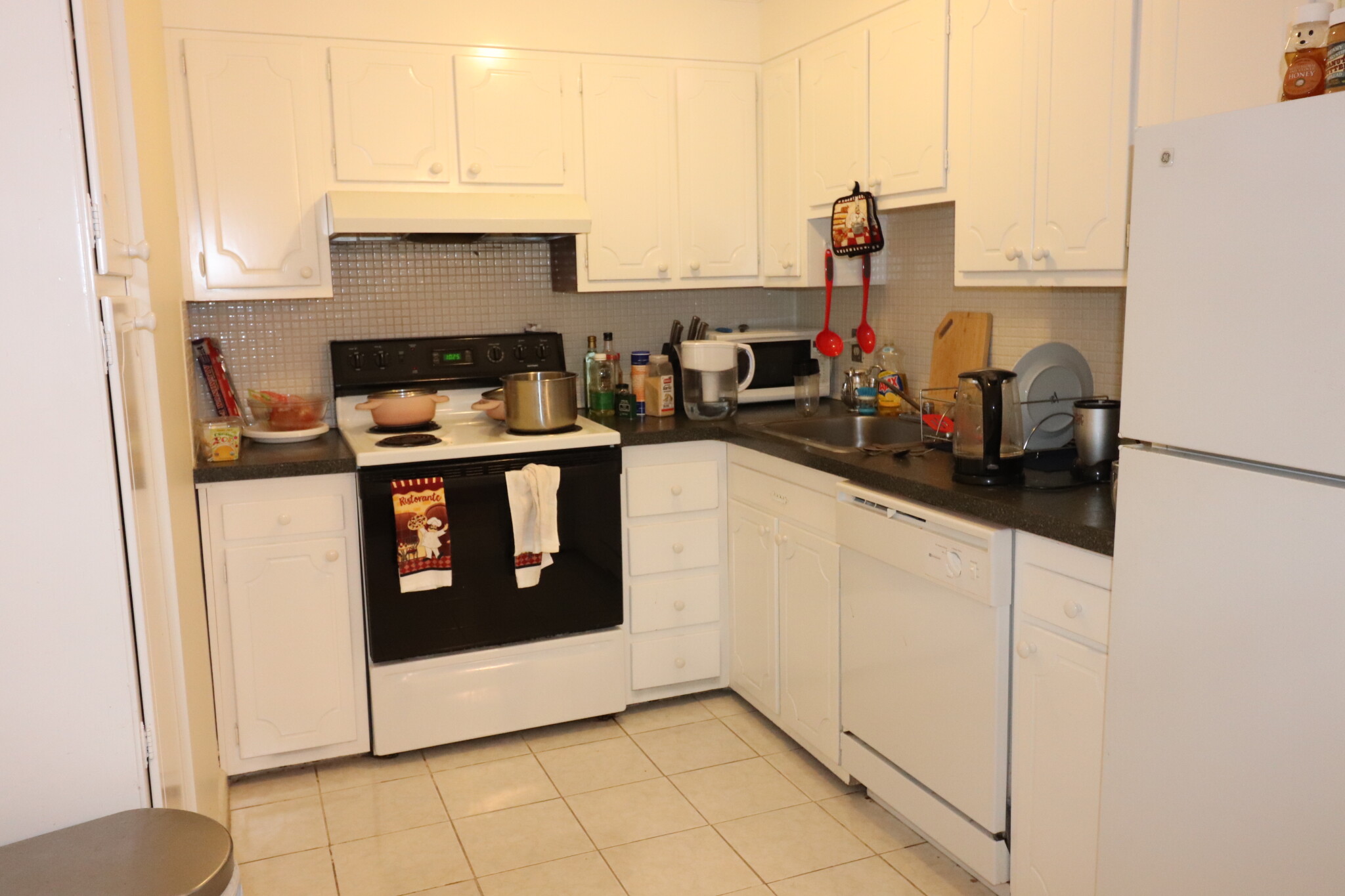 81 Green St, North Brookline