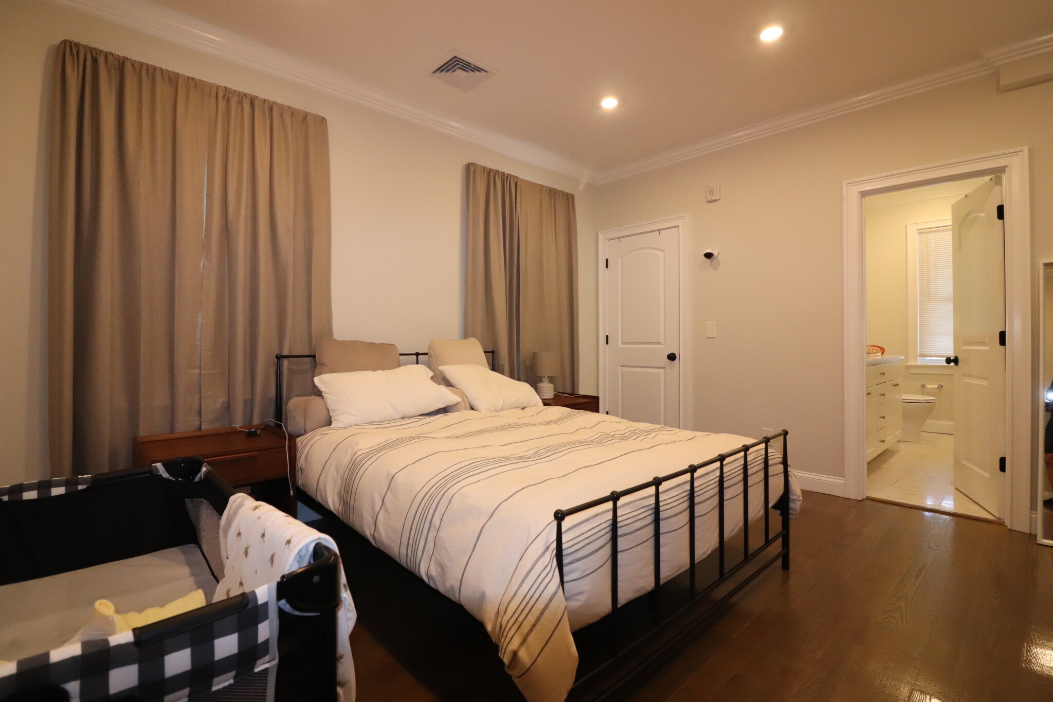 17 Walk Hill St, Jamaica Plain