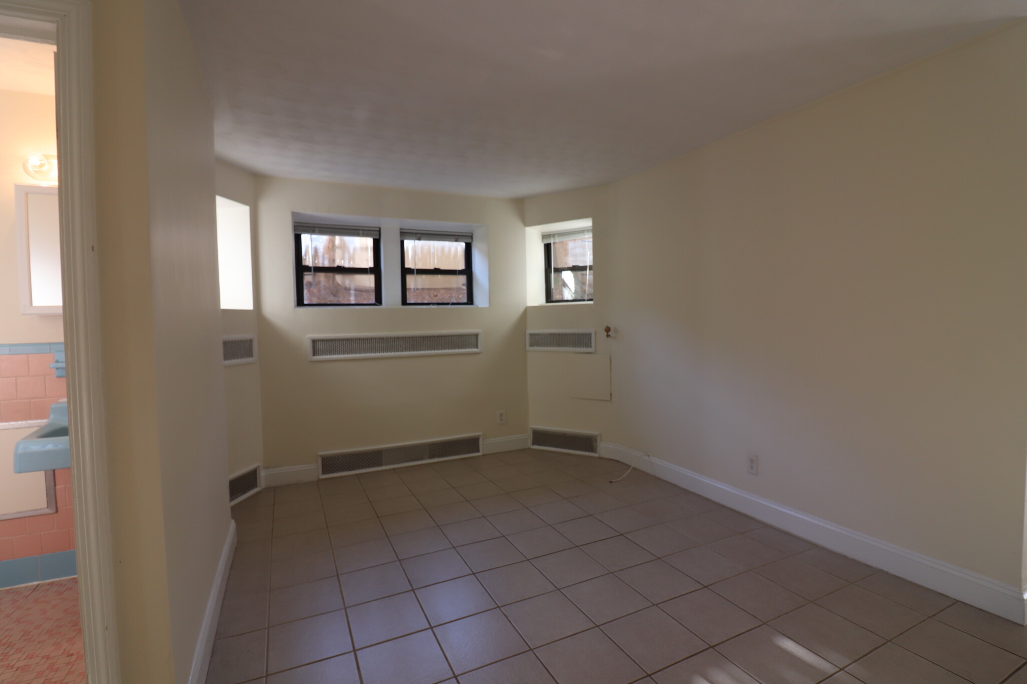 120 Babcock St, North Brookline