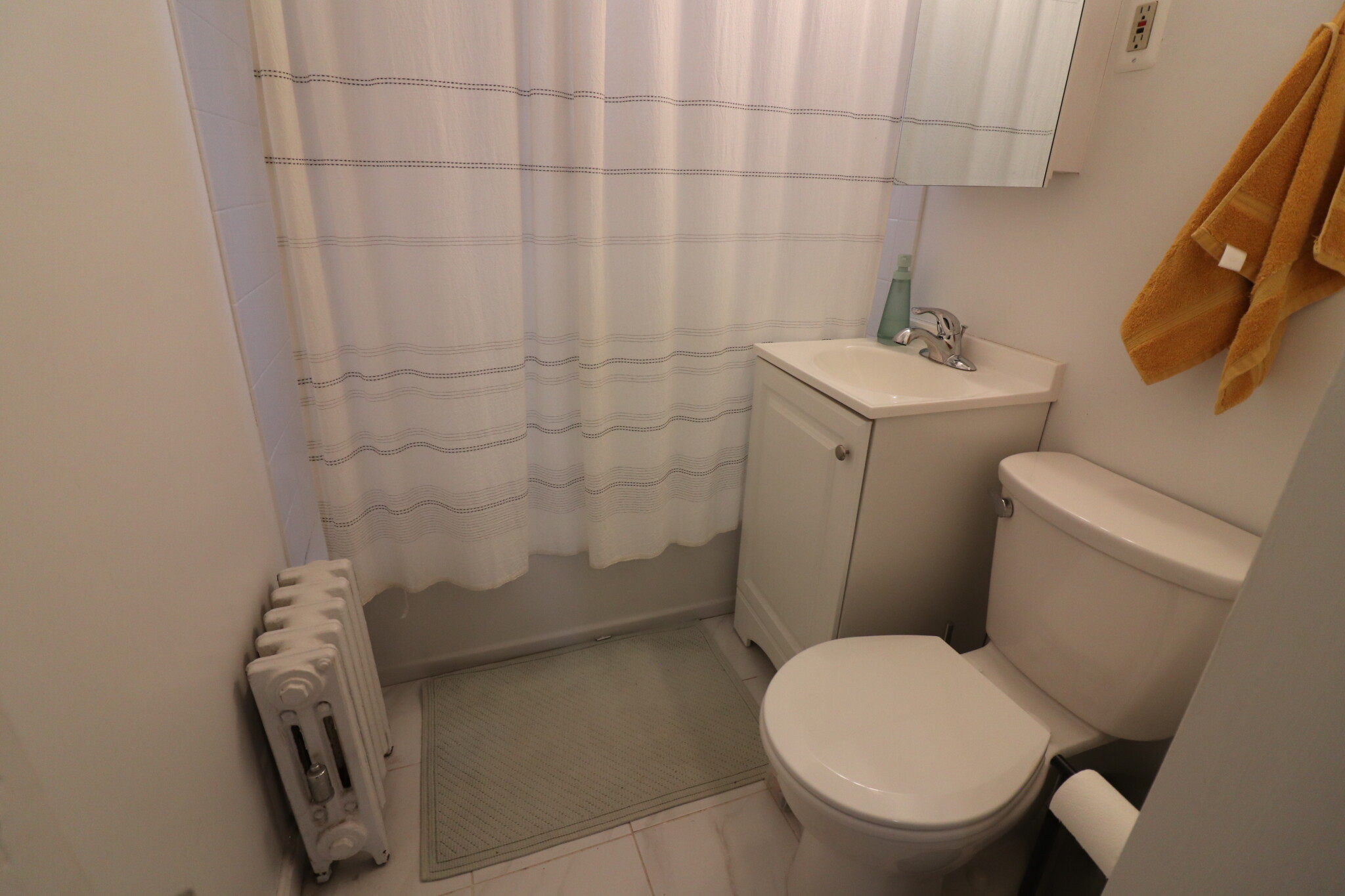 1.5 bed, 1 bath apartment for rent at 1477 Beacon St Unit 5, Griggs Park — photo 10 of 10