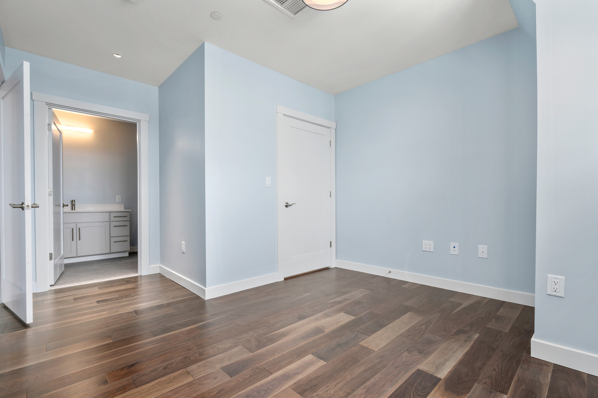 136 Babcock St, North Brookline