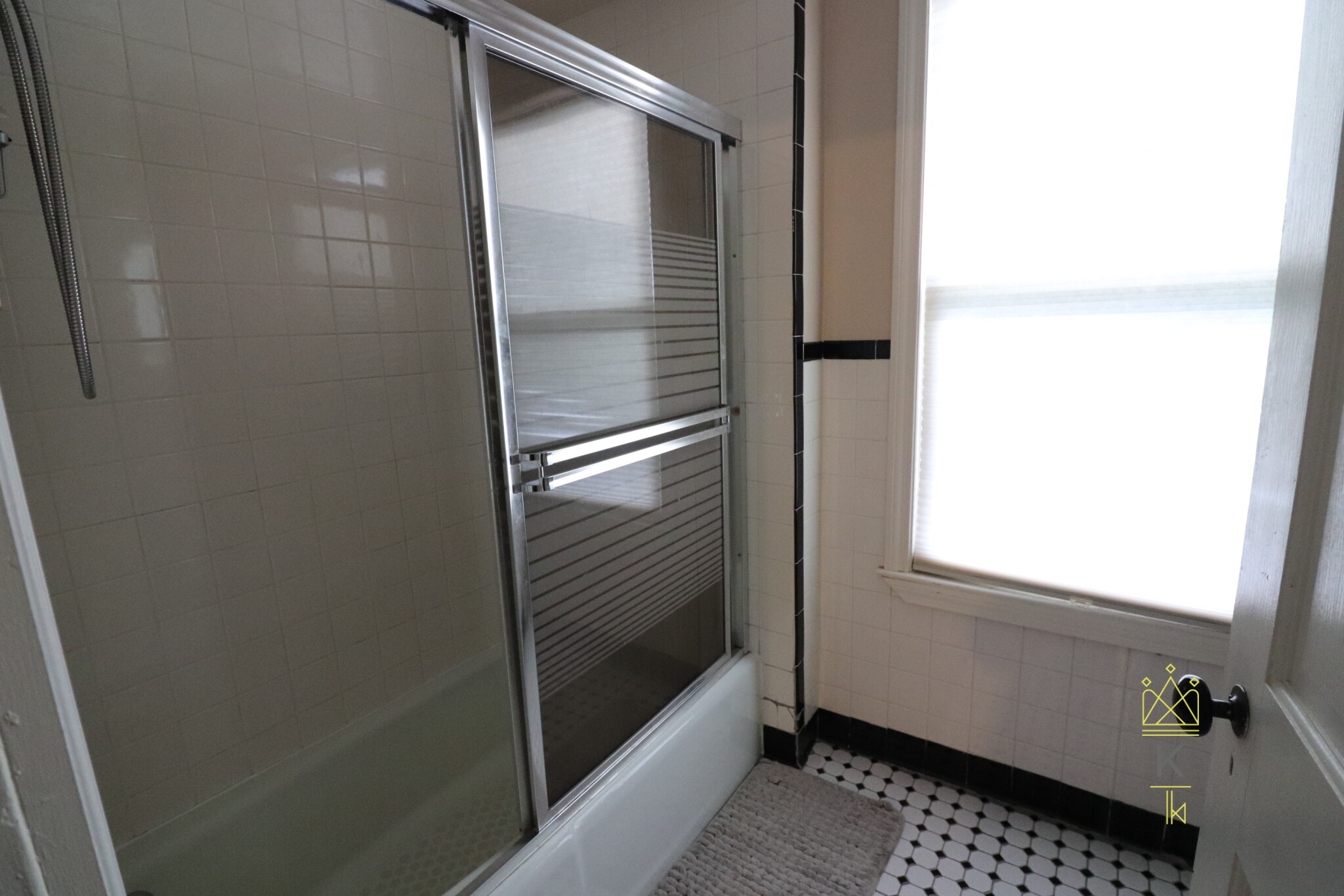 3 bed, 1.5 bath apartment for rent at 71 Kenwood St Unit 71, Dorchester — photo 19 of 23